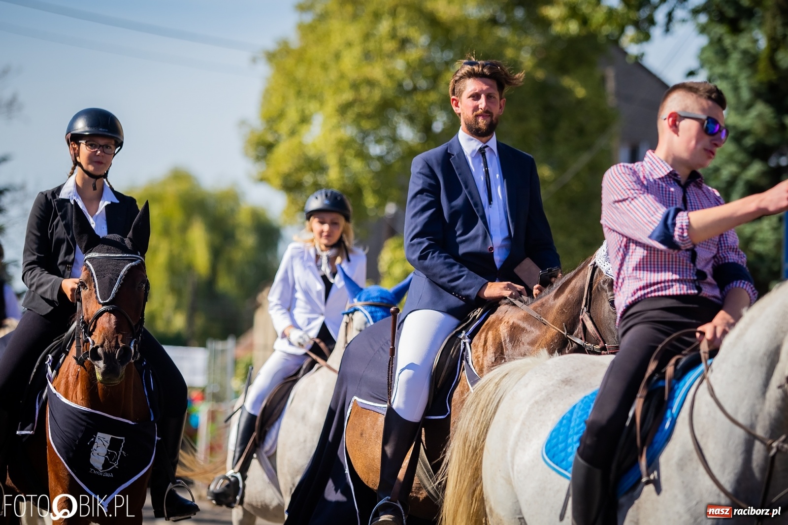 Zdjęcie w galerii na portalu naszraciborz.pl: Korowód jak maraton. Dożynki w Pogrzebieniu [FOTO i WIDEO]  wiadomości z regionu