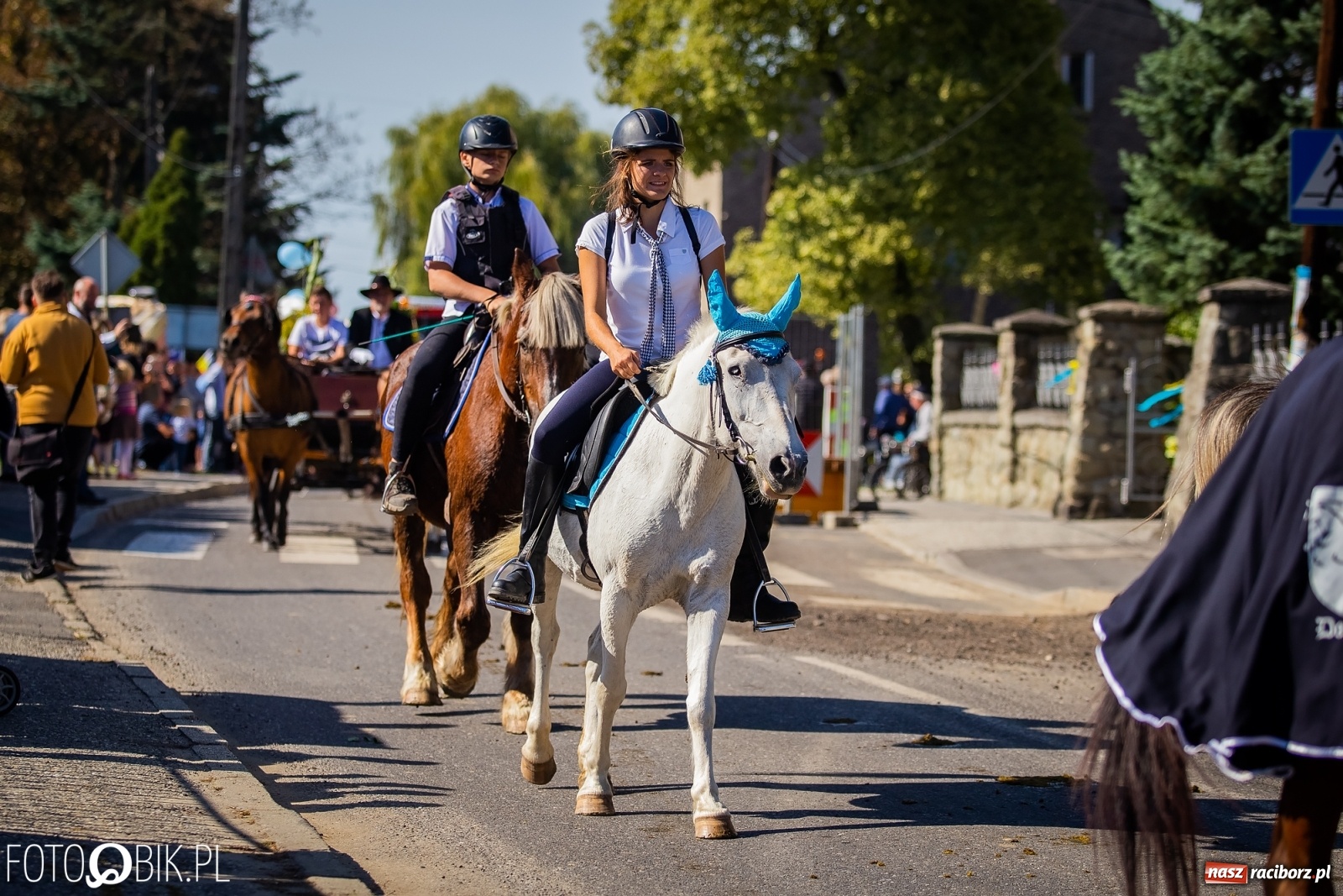 Zdjęcie w galerii na portalu naszraciborz.pl: Korowód jak maraton. Dożynki w Pogrzebieniu [FOTO i WIDEO]  wiadomości z regionu