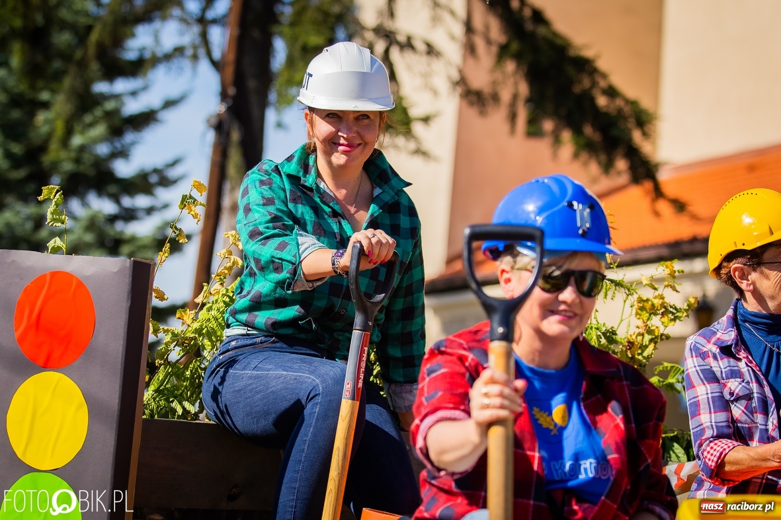 Zdjęcie w galerii na portalu naszraciborz.pl: Korowód jak maraton. Dożynki w Pogrzebieniu [FOTO i WIDEO]  wiadomości z regionu