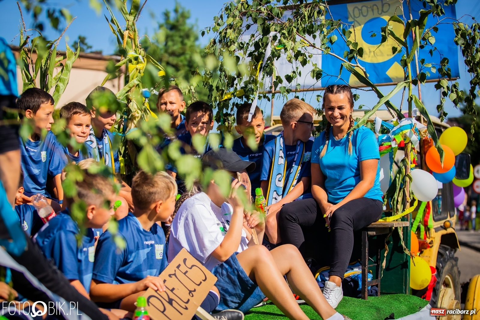 Zdjęcie w galerii na portalu naszraciborz.pl: Korowód jak maraton. Dożynki w Pogrzebieniu [FOTO i WIDEO]  wiadomości z regionu