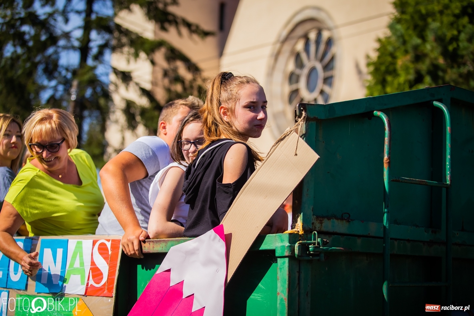 Zdjęcie w galerii na portalu naszraciborz.pl: Korowód jak maraton. Dożynki w Pogrzebieniu [FOTO i WIDEO]  wiadomości z regionu
