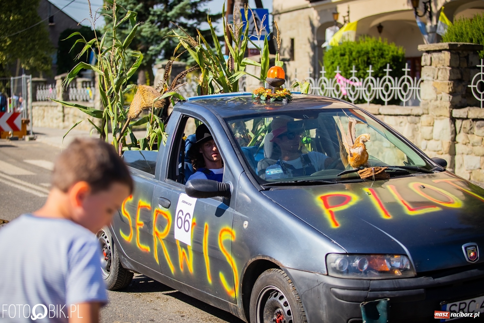 Zdjęcie w galerii na portalu naszraciborz.pl: Korowód jak maraton. Dożynki w Pogrzebieniu [FOTO i WIDEO]  wiadomości z regionu