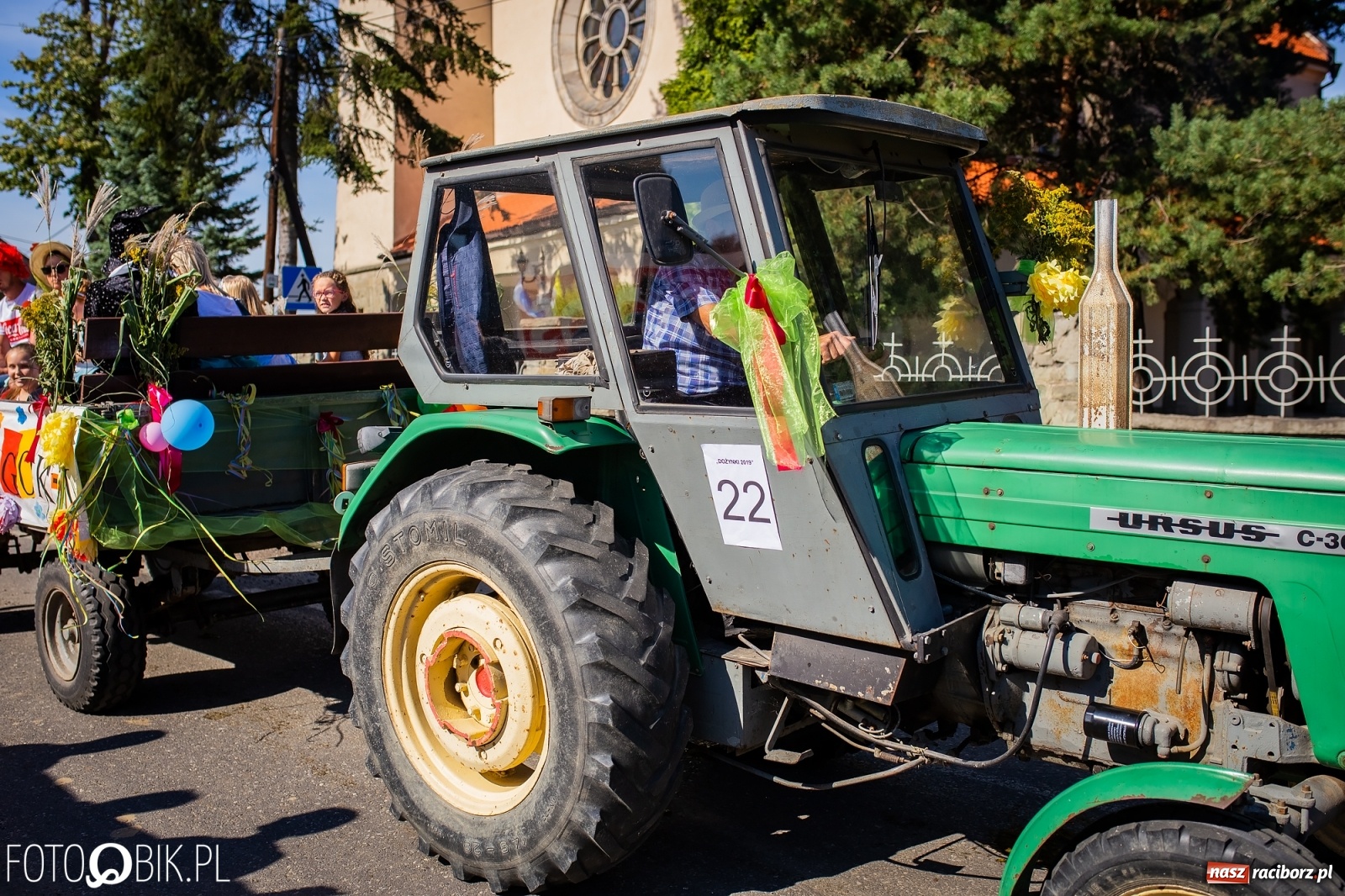 Zdjęcie w galerii na portalu naszraciborz.pl: Korowód jak maraton. Dożynki w Pogrzebieniu [FOTO i WIDEO]  wiadomości z regionu