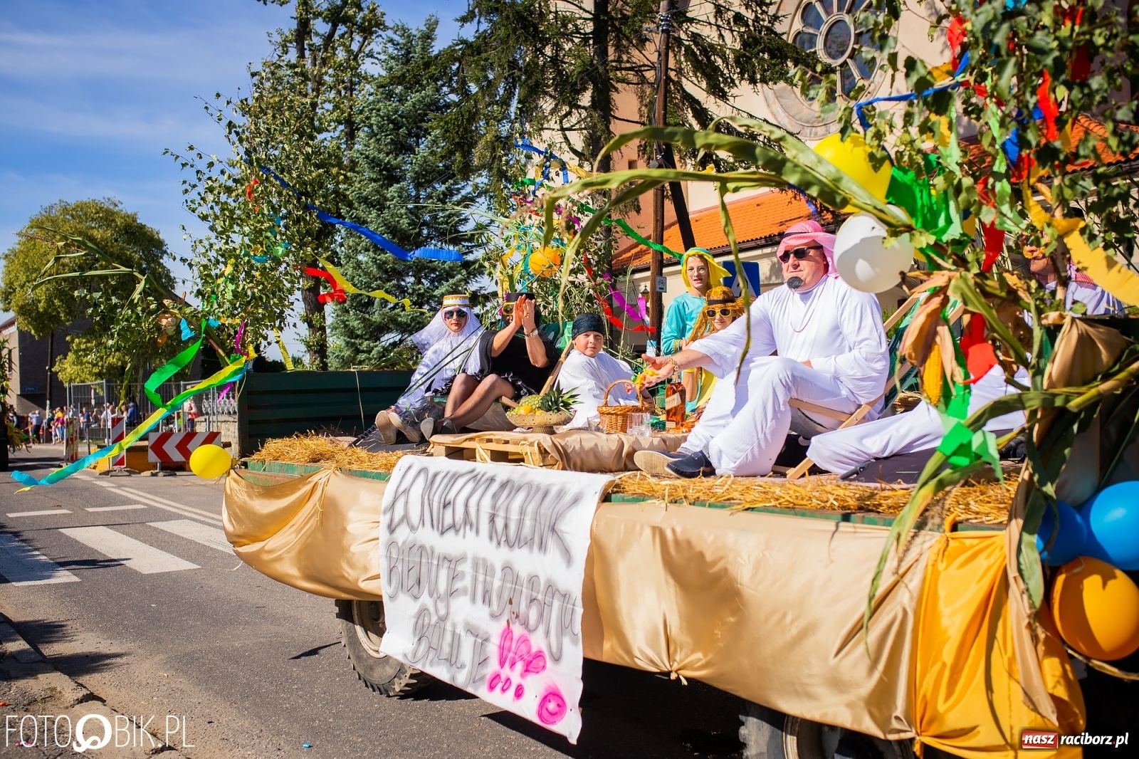 Zdjęcie w galerii na portalu naszraciborz.pl: Korowód jak maraton. Dożynki w Pogrzebieniu [FOTO i WIDEO]  wiadomości z regionu