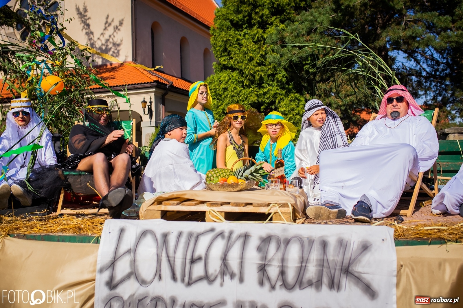 Zdjęcie w galerii na portalu naszraciborz.pl: Korowód jak maraton. Dożynki w Pogrzebieniu [FOTO i WIDEO]  wiadomości z regionu