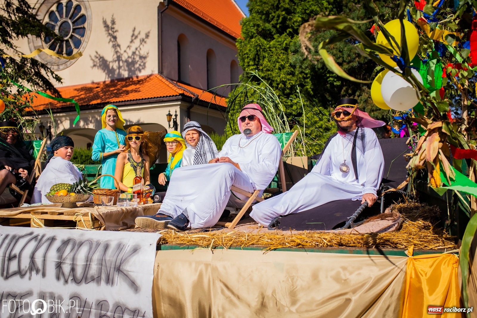 Zdjęcie w galerii na portalu naszraciborz.pl: Korowód jak maraton. Dożynki w Pogrzebieniu [FOTO i WIDEO]  wiadomości z regionu