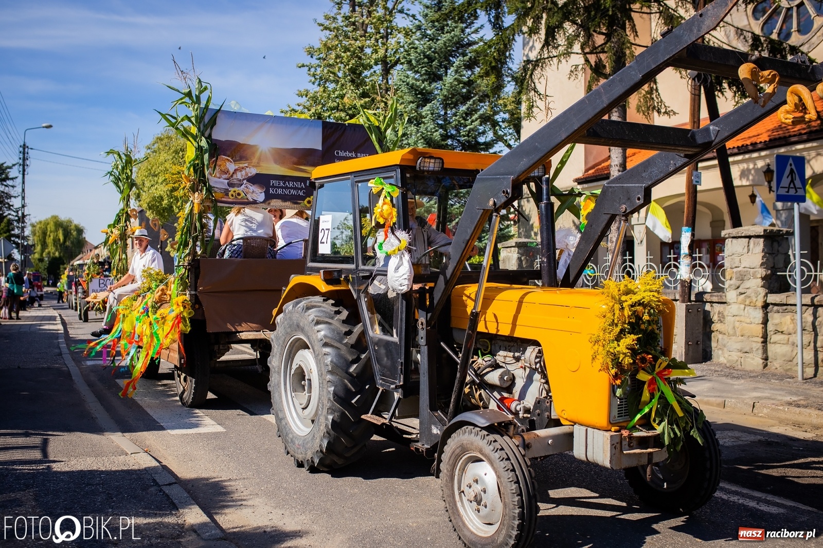 Zdjęcie w galerii na portalu naszraciborz.pl: Korowód jak maraton. Dożynki w Pogrzebieniu [FOTO i WIDEO]  wiadomości z regionu