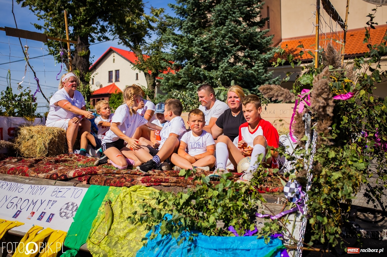 Zdjęcie w galerii na portalu naszraciborz.pl: Korowód jak maraton. Dożynki w Pogrzebieniu [FOTO i WIDEO]  wiadomości z regionu
