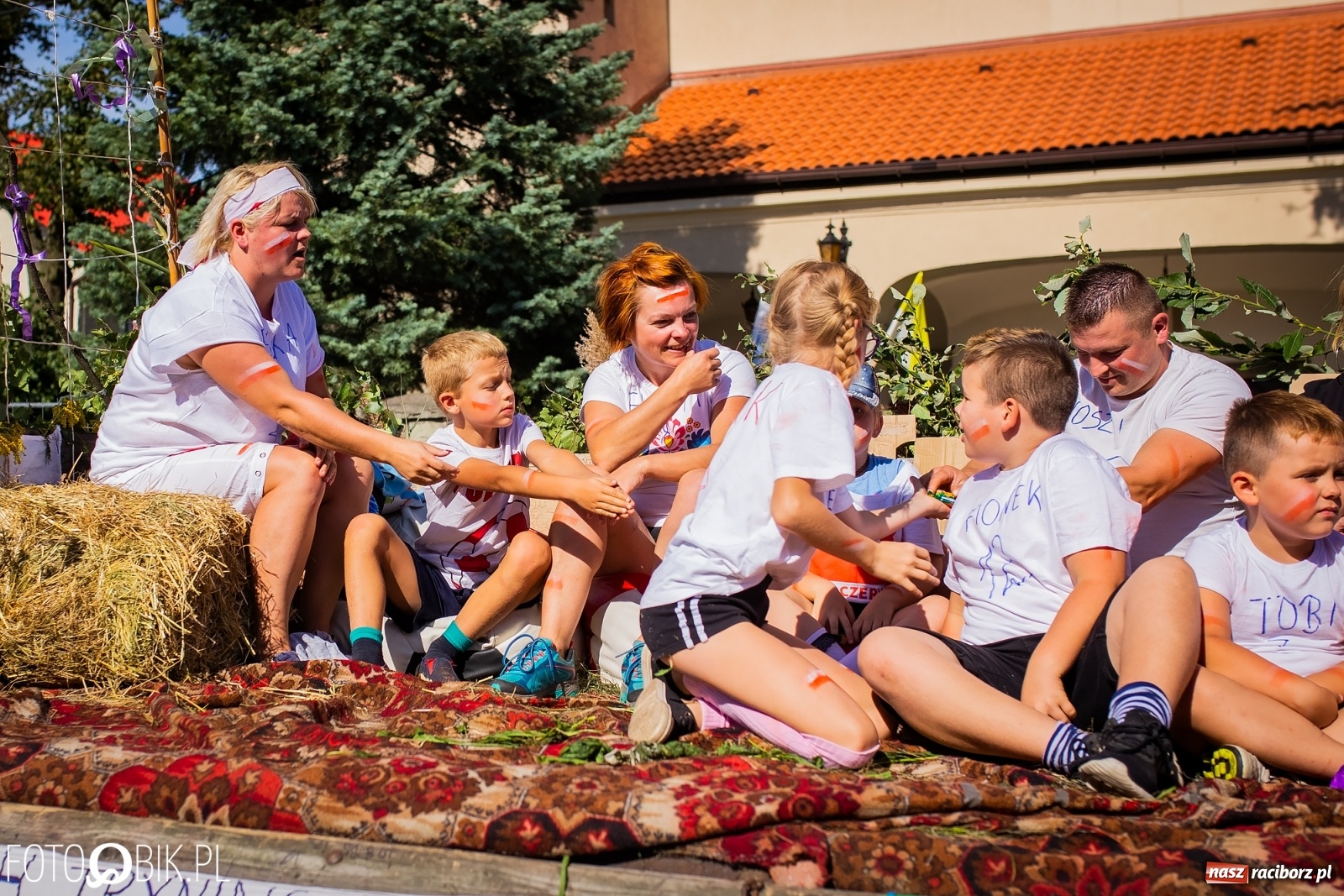 Zdjęcie w galerii na portalu naszraciborz.pl: Korowód jak maraton. Dożynki w Pogrzebieniu [FOTO i WIDEO]  wiadomości z regionu