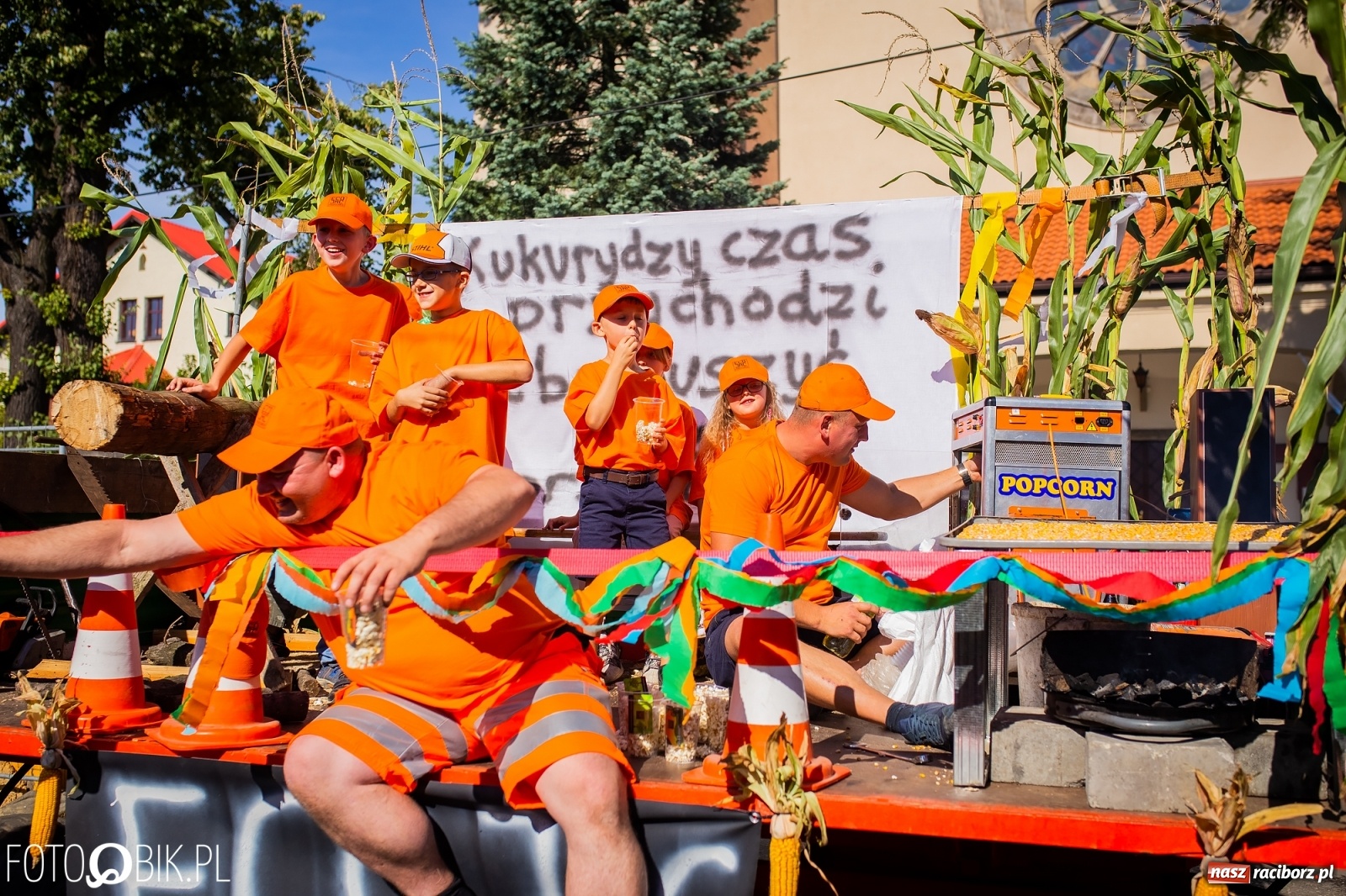 Zdjęcie w galerii na portalu naszraciborz.pl: Korowód jak maraton. Dożynki w Pogrzebieniu [FOTO i WIDEO]  wiadomości z regionu
