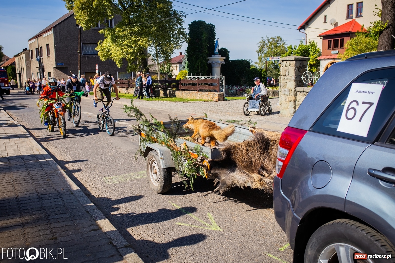 Zdjęcie w galerii na portalu naszraciborz.pl: Korowód jak maraton. Dożynki w Pogrzebieniu [FOTO i WIDEO]  wiadomości z regionu