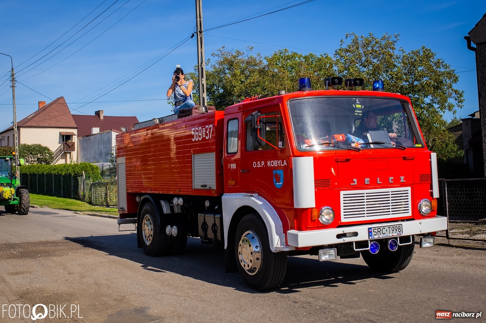 Zdjęcie w galerii na portalu naszraciborz.pl: Korowód jak maraton. Dożynki w Pogrzebieniu [FOTO i WIDEO]  wiadomości z regionu