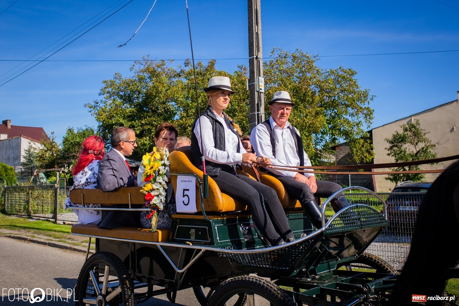 Zdjęcie w galerii na portalu naszraciborz.pl: Korowód jak maraton. Dożynki w Pogrzebieniu [FOTO i WIDEO]  wiadomości z regionu
