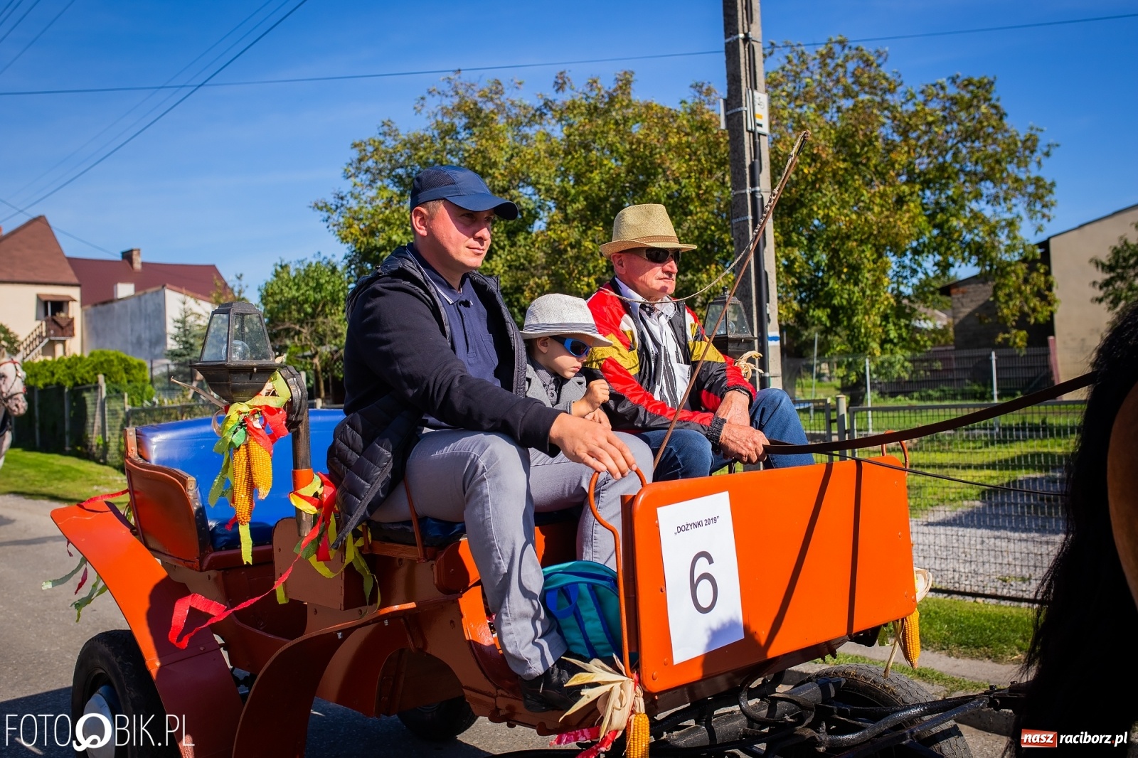 Zdjęcie w galerii na portalu naszraciborz.pl: Korowód jak maraton. Dożynki w Pogrzebieniu [FOTO i WIDEO]  wiadomości z regionu