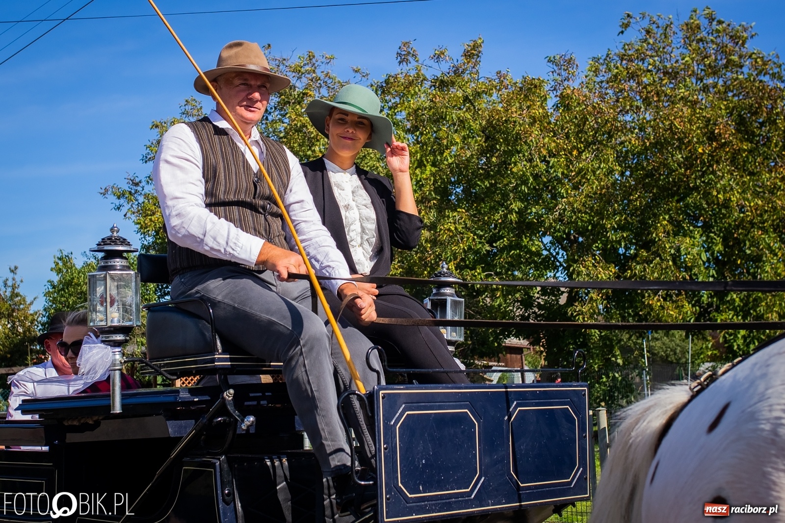 Zdjęcie w galerii na portalu naszraciborz.pl: Korowód jak maraton. Dożynki w Pogrzebieniu [FOTO i WIDEO]  wiadomości z regionu