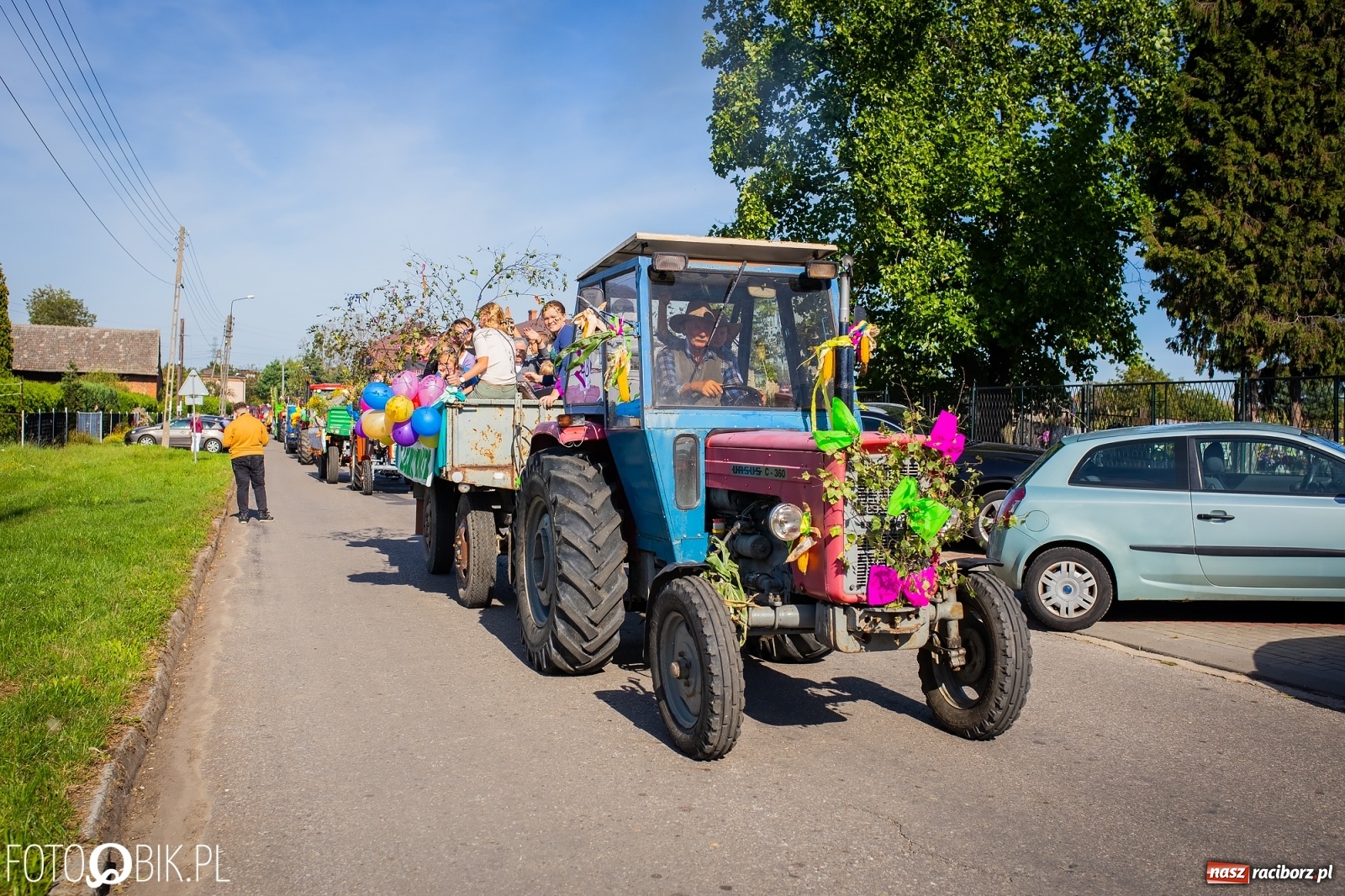 Zdjęcie w galerii na portalu naszraciborz.pl: Korowód jak maraton. Dożynki w Pogrzebieniu [FOTO i WIDEO]  wiadomości z regionu
