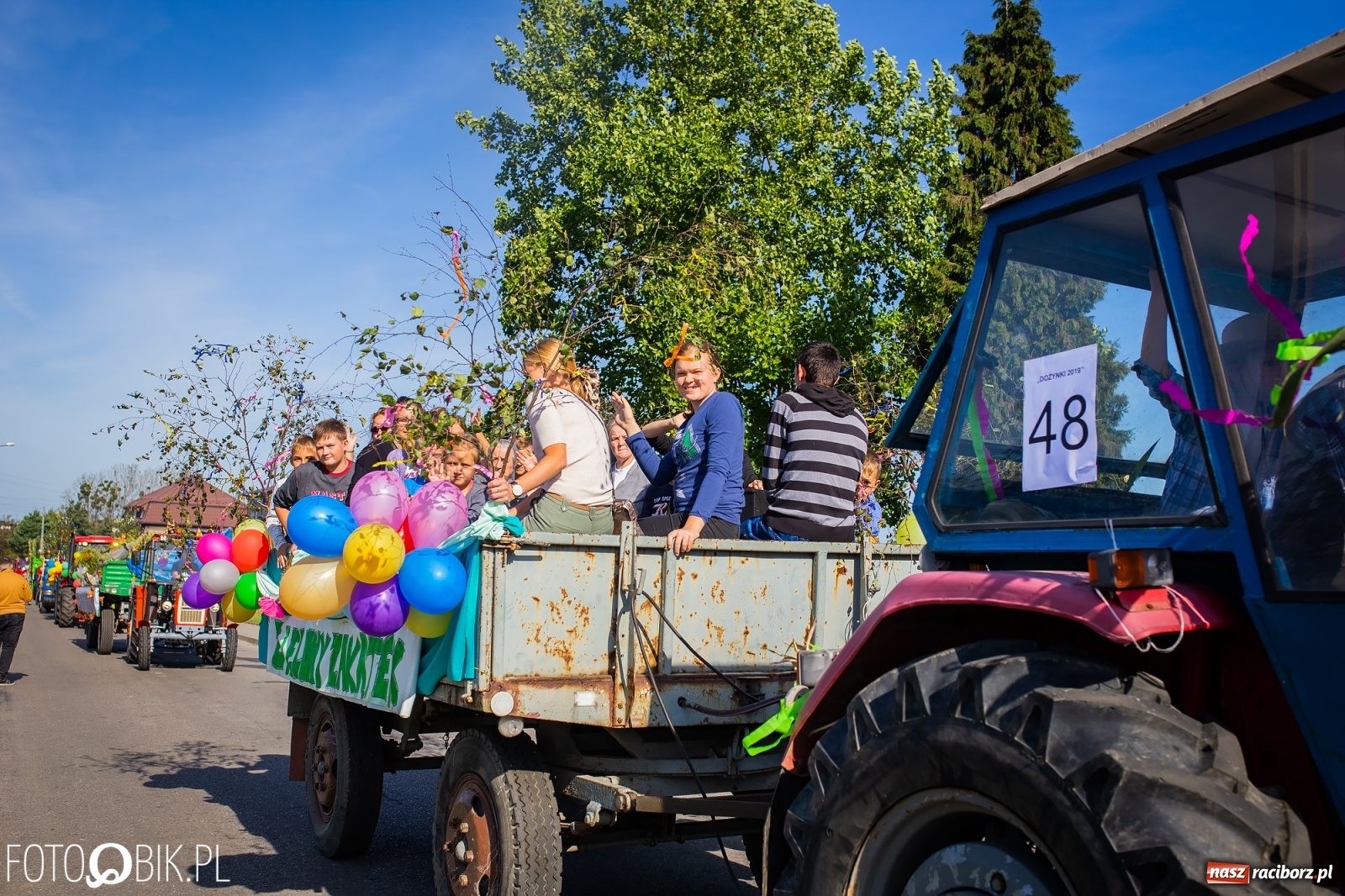 Zdjęcie w galerii na portalu naszraciborz.pl: Korowód jak maraton. Dożynki w Pogrzebieniu [FOTO i WIDEO]  wiadomości z regionu