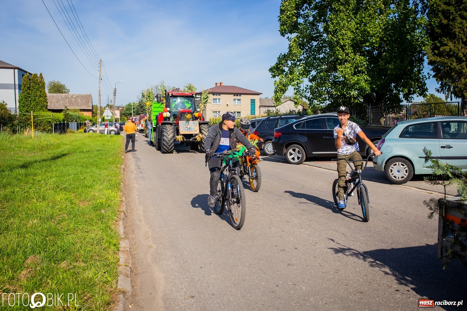 Zdjęcie w galerii na portalu naszraciborz.pl: Korowód jak maraton. Dożynki w Pogrzebieniu [FOTO i WIDEO]  wiadomości z regionu