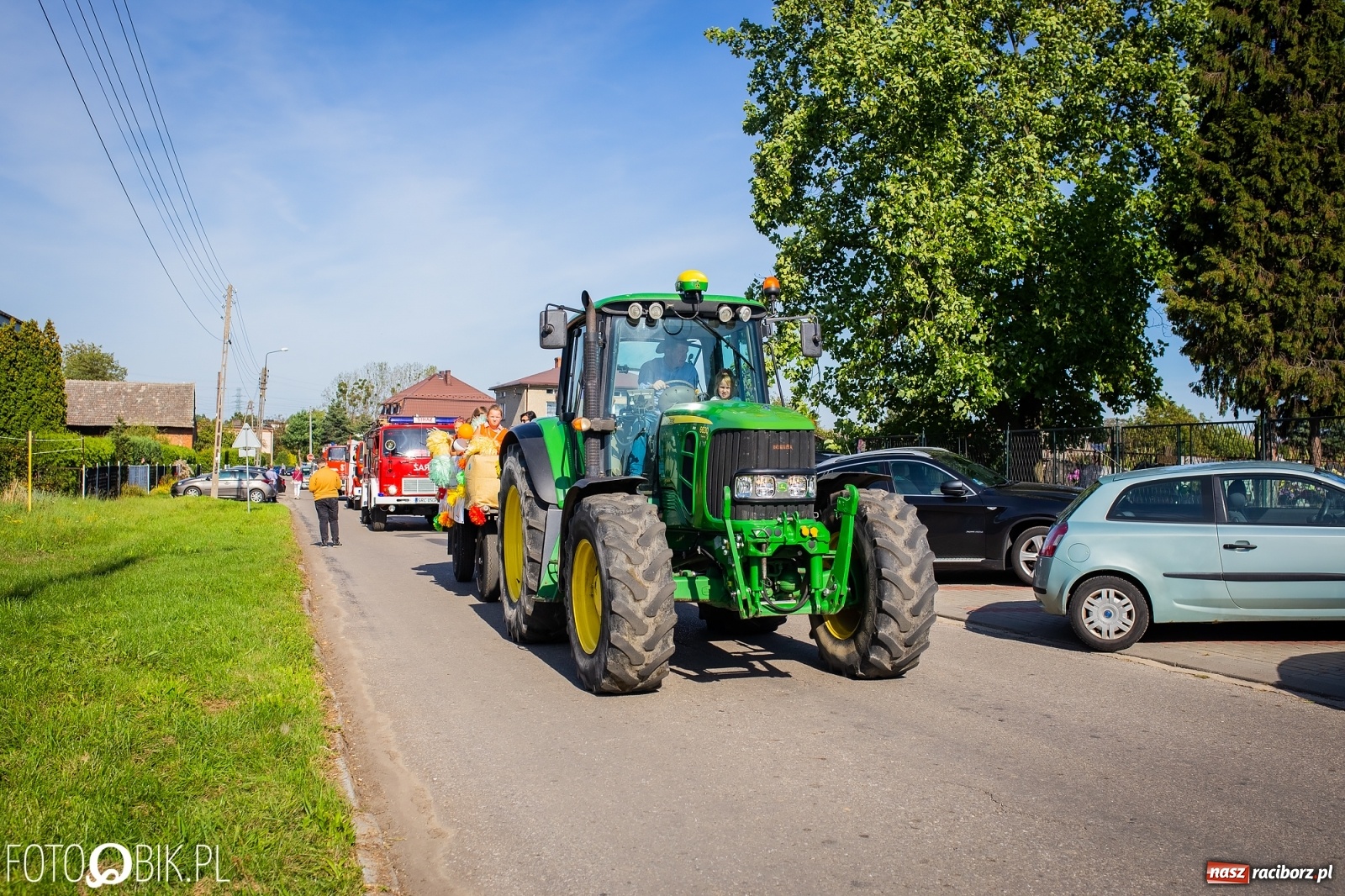Zdjęcie w galerii na portalu naszraciborz.pl: Korowód jak maraton. Dożynki w Pogrzebieniu [FOTO i WIDEO]  wiadomości z regionu