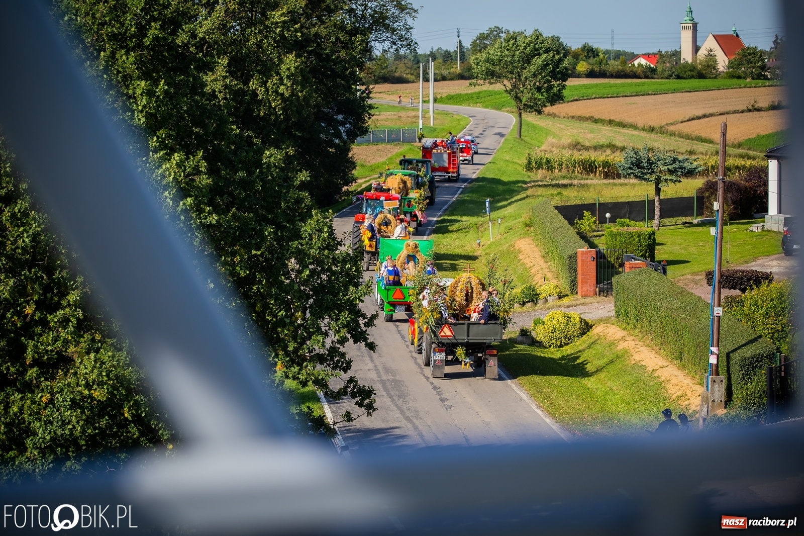 Zdjęcie w galerii na portalu naszraciborz.pl: Korowód jak maraton. Dożynki w Pogrzebieniu [FOTO i WIDEO]  wiadomości z regionu