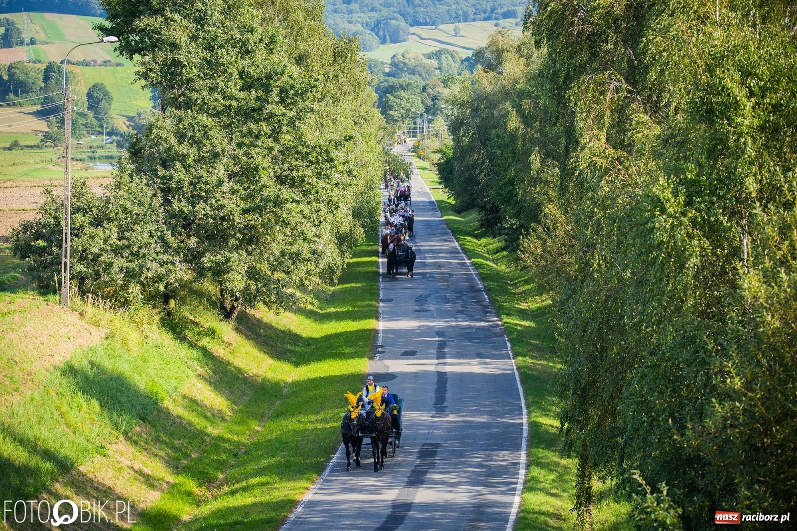 Zdjęcie w galerii na portalu naszraciborz.pl: Korowód jak maraton. Dożynki w Pogrzebieniu [FOTO i WIDEO]  wiadomości z regionu