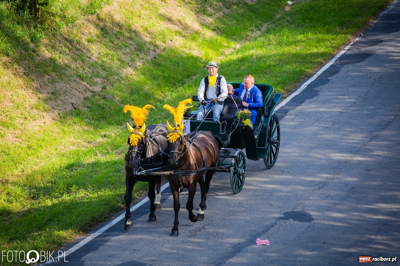 Zdjęcie w galerii na portalu naszraciborz.pl: Korowód jak maraton. Dożynki w Pogrzebieniu [FOTO i WIDEO]  wiadomości z regionu