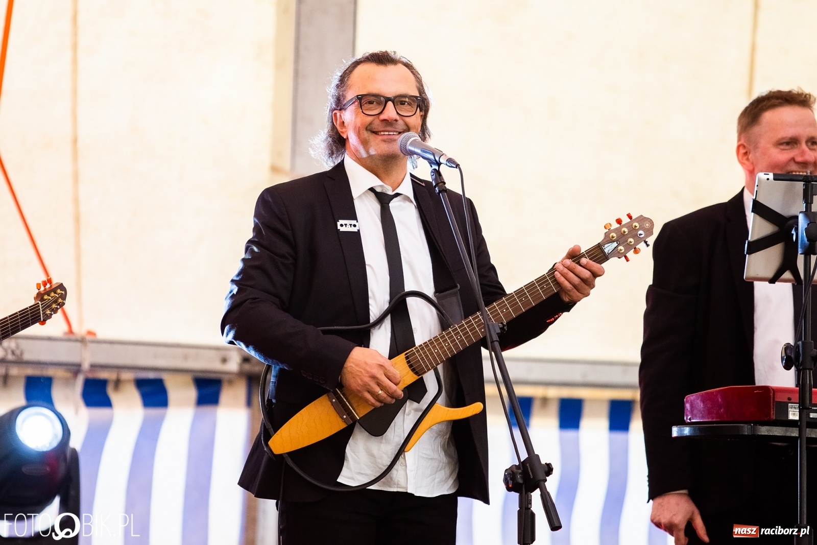 Zdjęcie w galerii na portalu naszraciborz.pl: Występ kabaretu OT.TO na Dożynkach Miejskich wiadomości z regionu