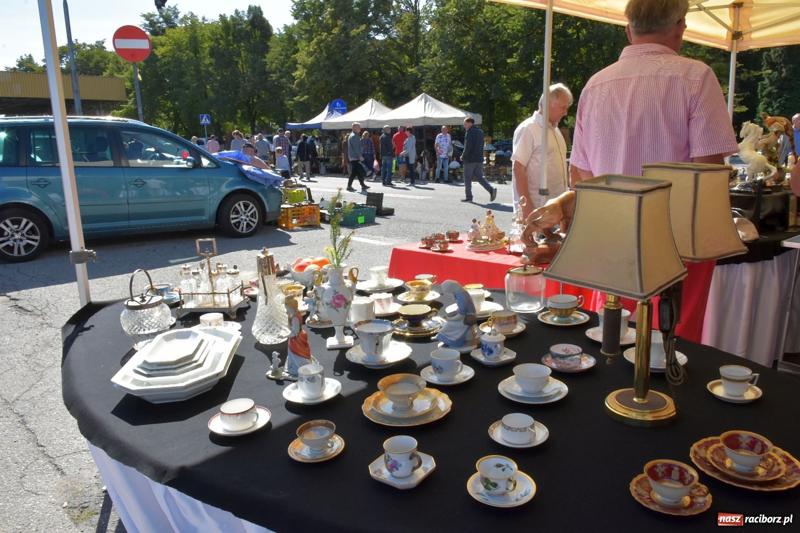 Zdjęcie w galerii na portalu naszraciborz.pl: Tysiące ludzi na jarmarku w Chałupkach [FOTO] wiadomości z regionu