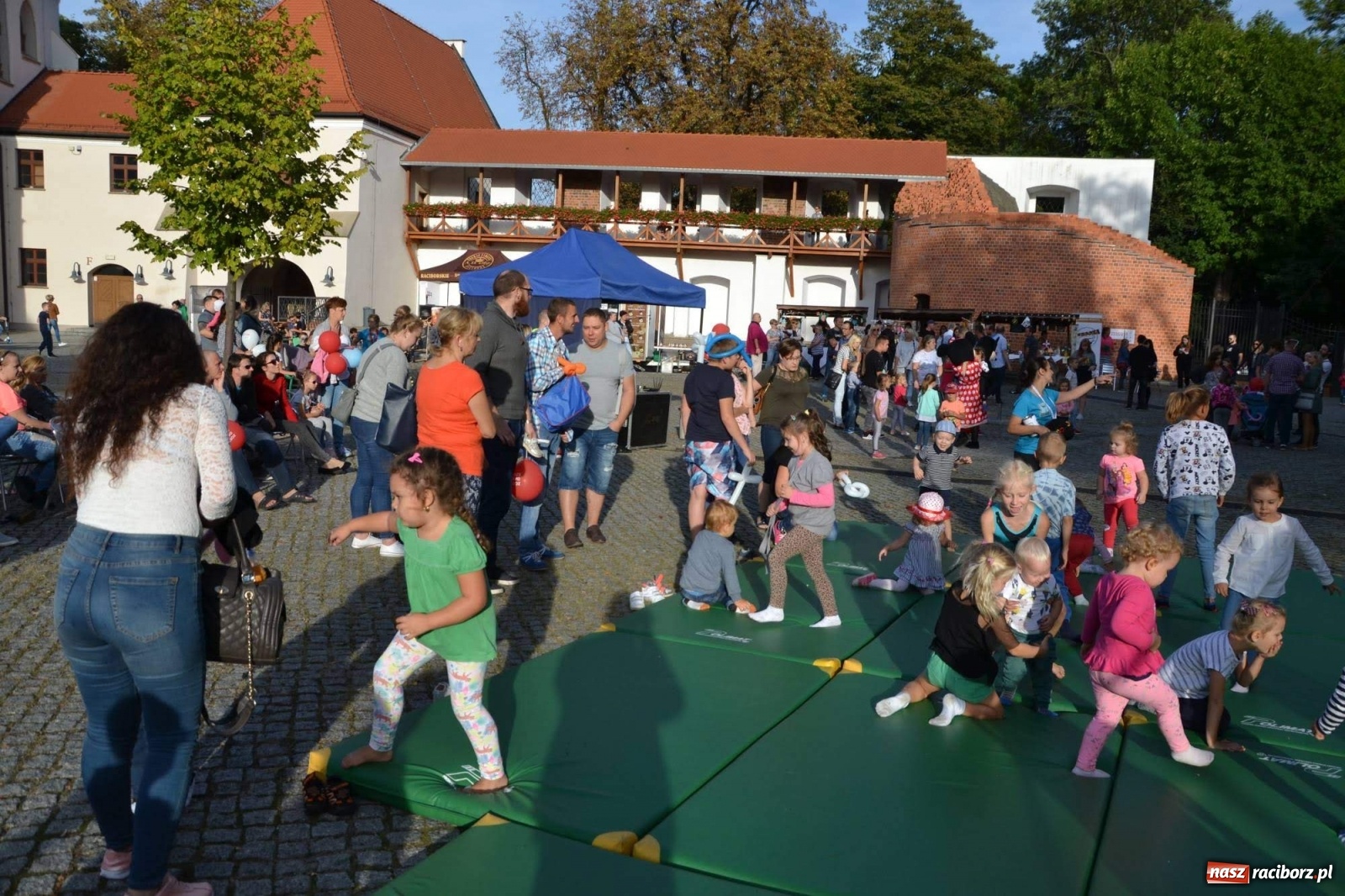 Zdjęcie w galerii na portalu naszraciborz.pl: „Raciborzanin - to brzmi dumnie” - II edycja festiwalu za nami [FOTO] wiadomości z regionu