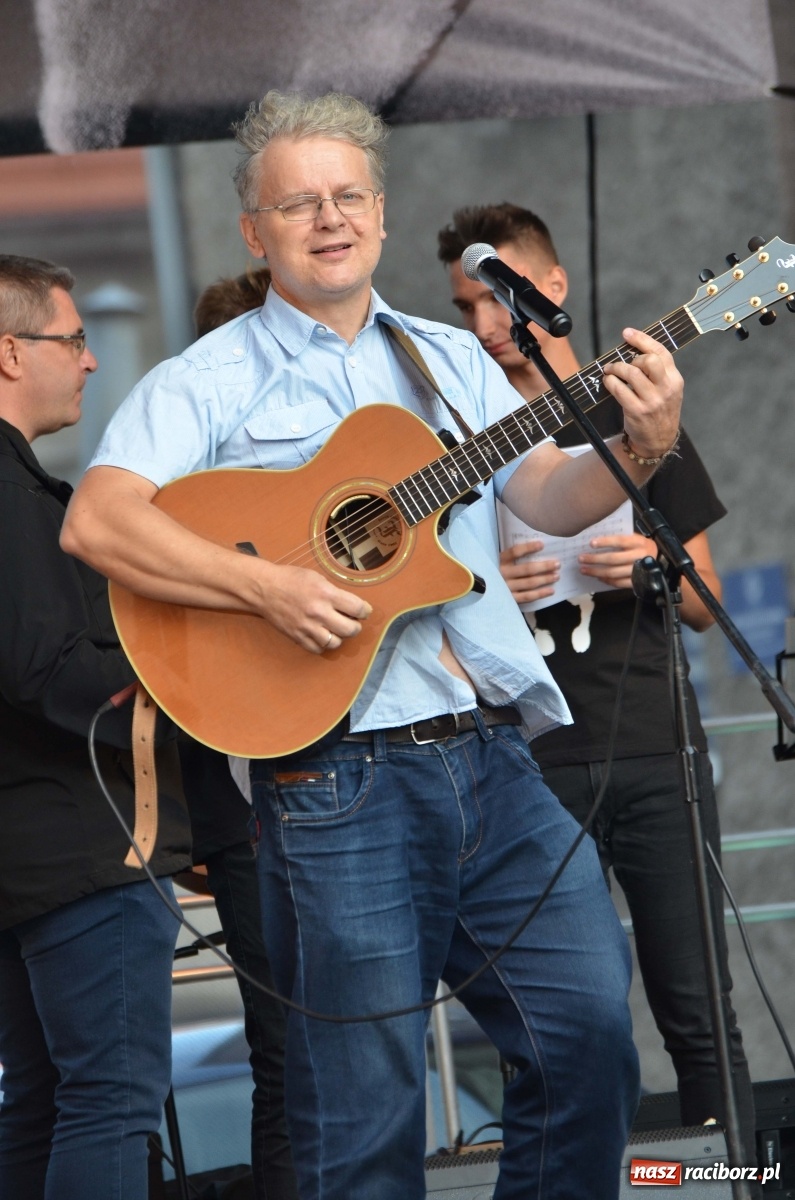Zdjęcie w galerii na portalu naszraciborz.pl: Spotkałem Pana. Racibórz zabrzmiał muzyką chrześcijańską [FOTO i WIDEO] wiadomości z regionu