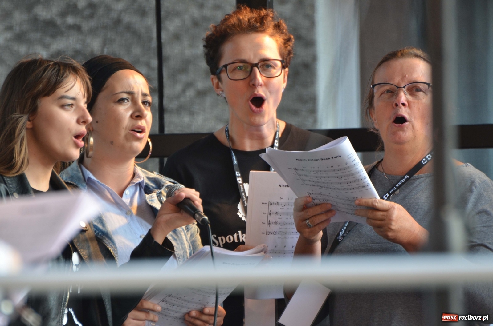 Zdjęcie w galerii na portalu naszraciborz.pl: Spotkałem Pana. Racibórz zabrzmiał muzyką chrześcijańską [FOTO i WIDEO] wiadomości z regionu