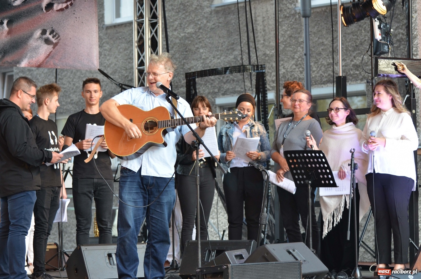 Zdjęcie w galerii na portalu naszraciborz.pl: Spotkałem Pana. Racibórz zabrzmiał muzyką chrześcijańską [FOTO i WIDEO] wiadomości z regionu
