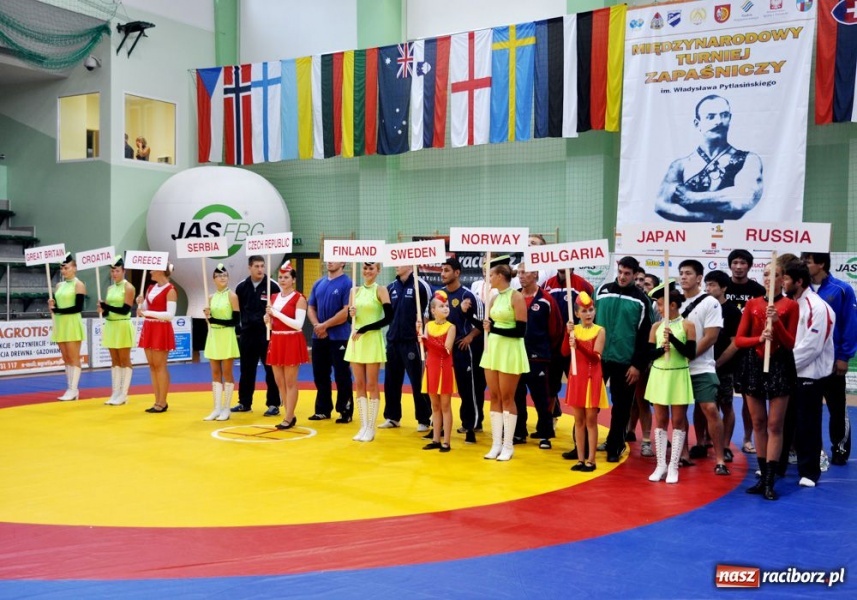 Zdjęcie w galerii na portalu naszraciborz.pl: USA kontra Rosja - pojedynek gigantów wiadomości z regionu