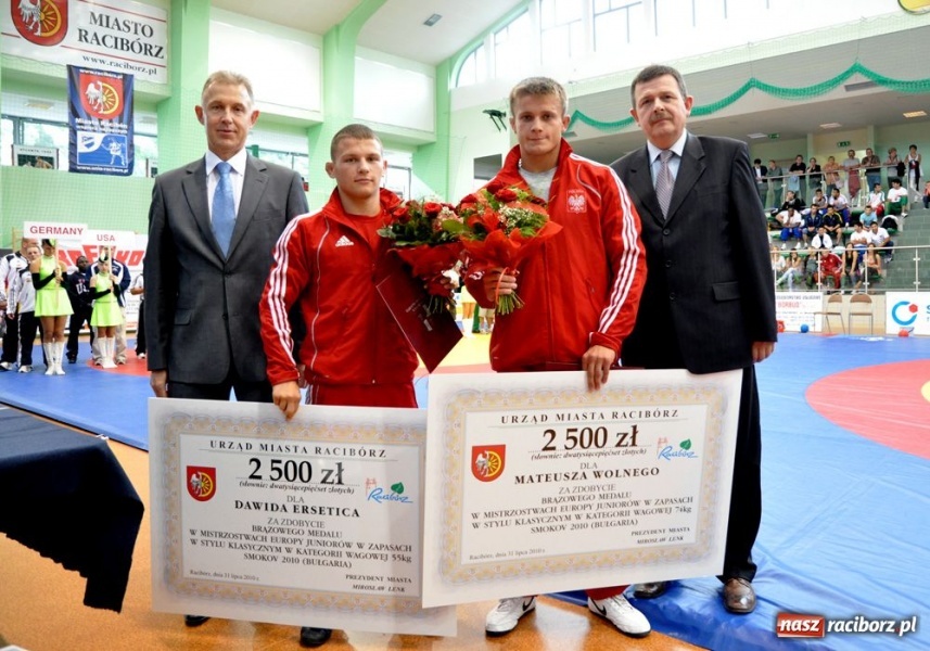 Zdjęcie w galerii na portalu naszraciborz.pl: USA kontra Rosja - pojedynek gigantów wiadomości z regionu