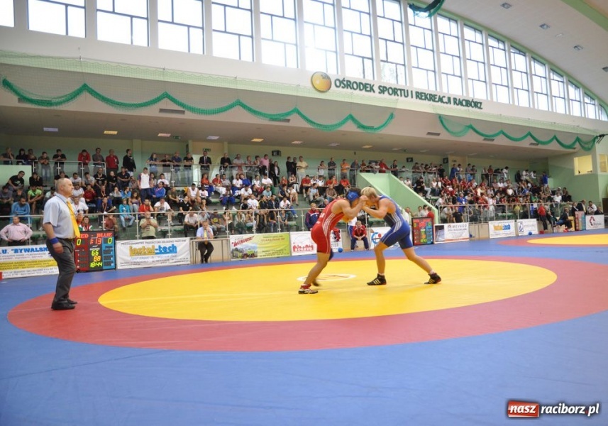 Zdjęcie w galerii na portalu naszraciborz.pl: USA kontra Rosja - pojedynek gigantów wiadomości z regionu