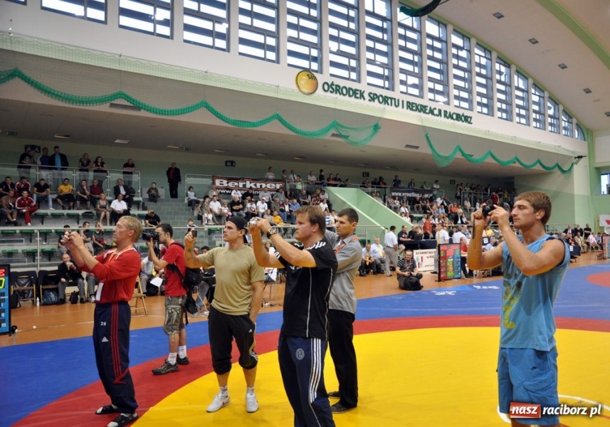 Zdjęcie w galerii na portalu naszraciborz.pl: USA kontra Rosja - pojedynek gigantów wiadomości z regionu