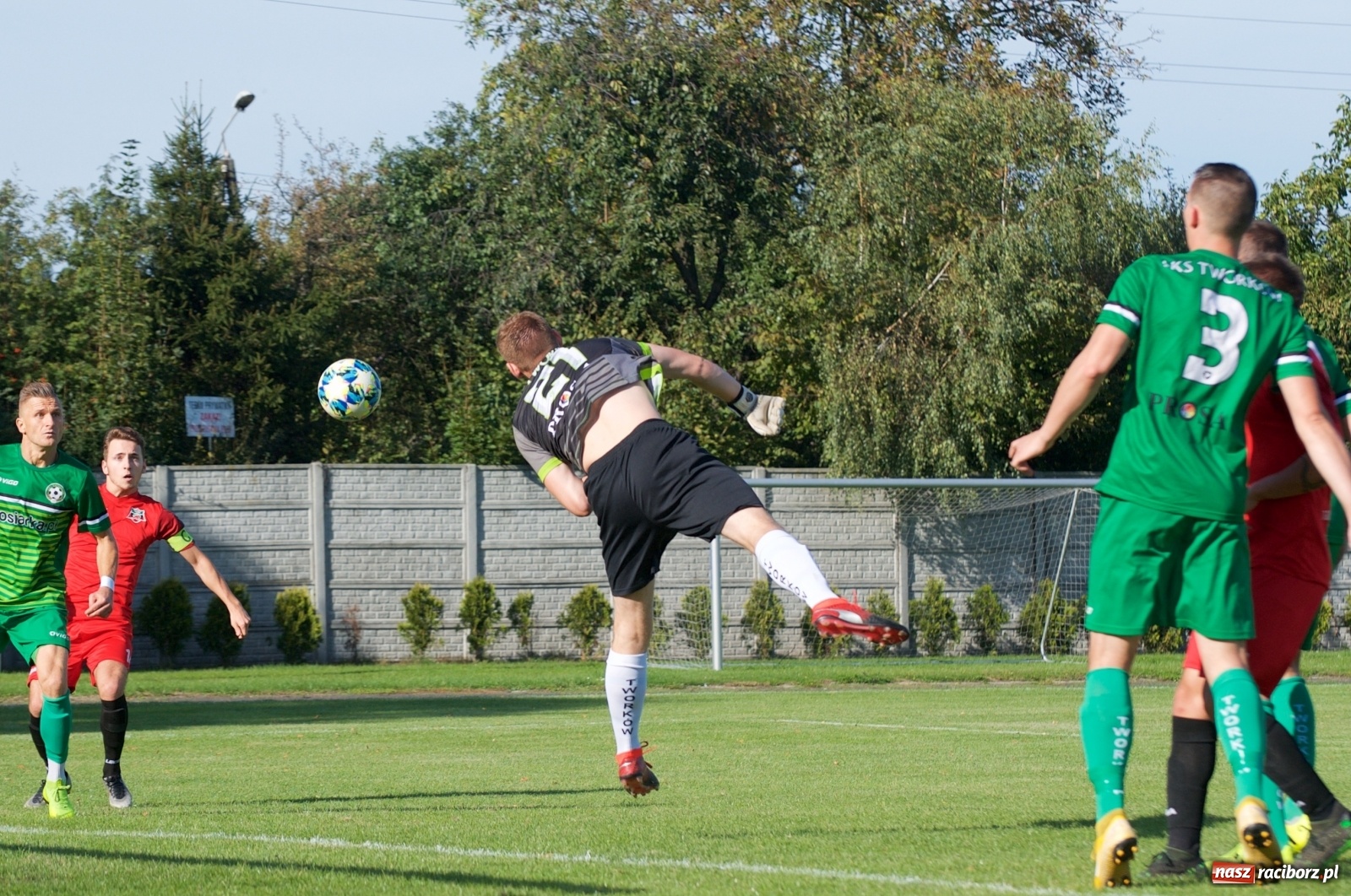 Zdjęcie w galerii na portalu naszraciborz.pl: Granica pokonana. Druga wygrana Tworkowa [FOTO] wiadomości z regionu