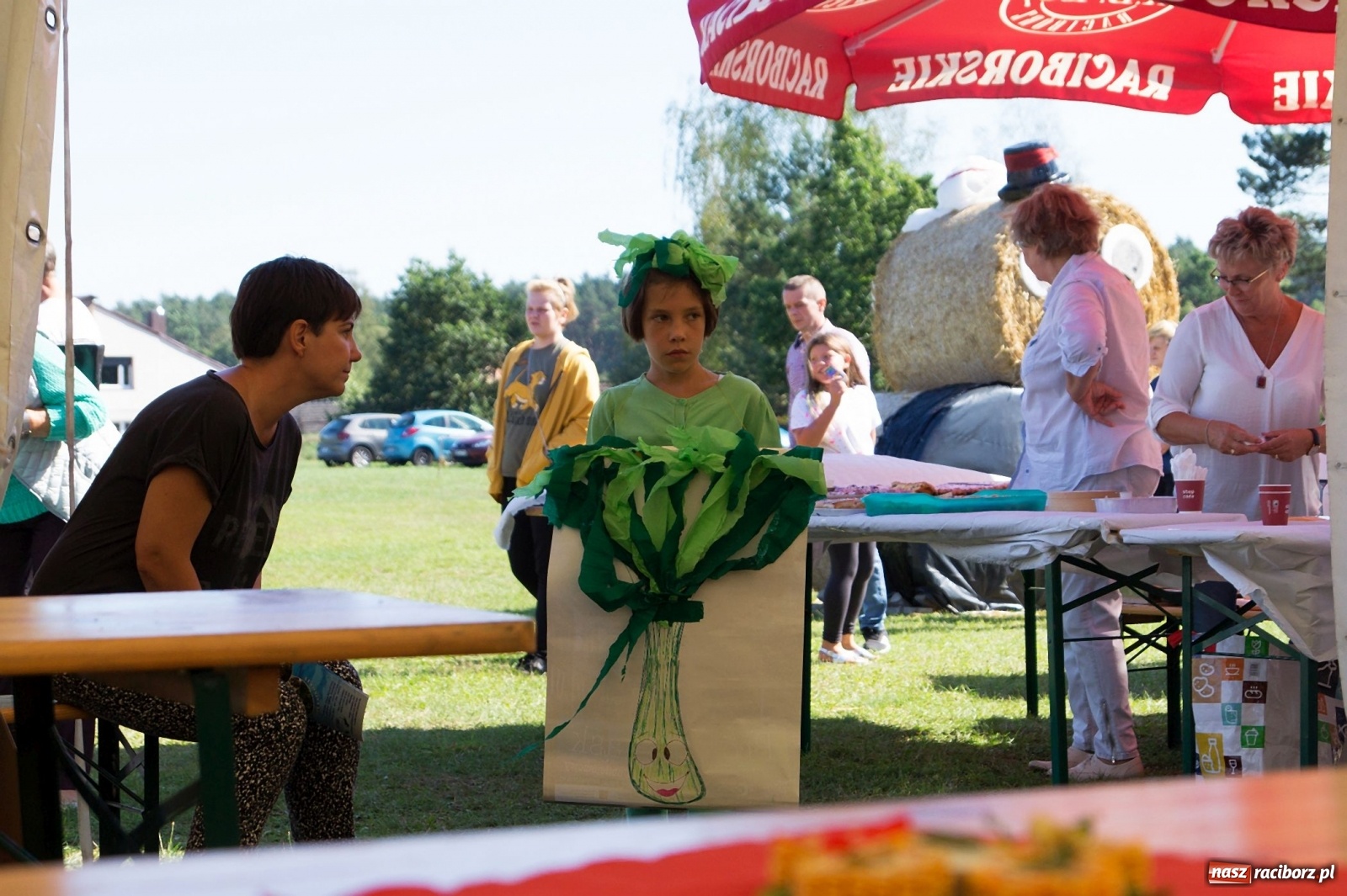 Zdjęcie w galerii na portalu naszraciborz.pl: Przeciąganie liny i królik do wygrania. Dożynki w Górkach Śląskich [FOTO] wiadomości z regionu