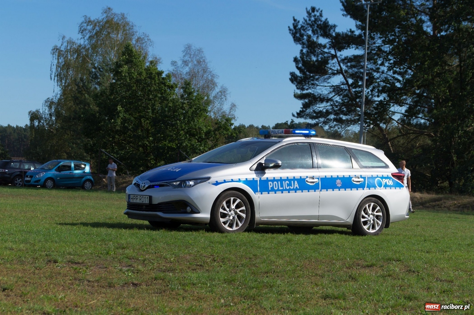 Zdjęcie w galerii na portalu naszraciborz.pl: Przeciąganie liny i królik do wygrania. Dożynki w Górkach Śląskich [FOTO] wiadomości z regionu