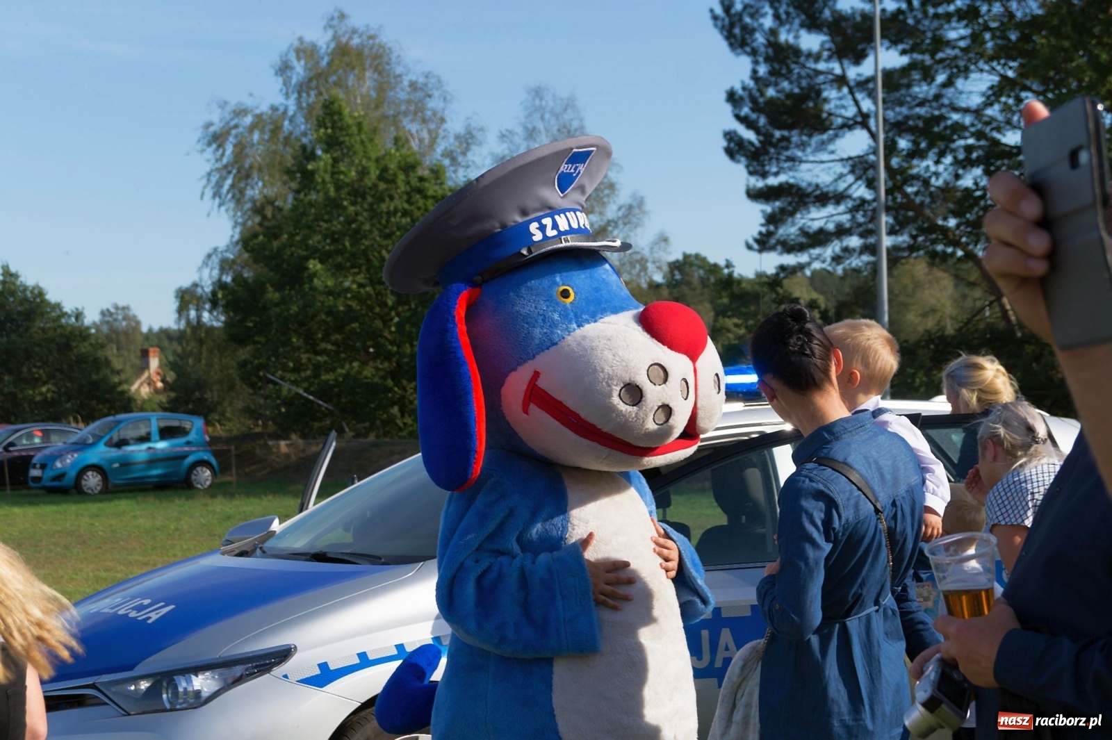 Zdjęcie w galerii na portalu naszraciborz.pl: Przeciąganie liny i królik do wygrania. Dożynki w Górkach Śląskich [FOTO] wiadomości z regionu