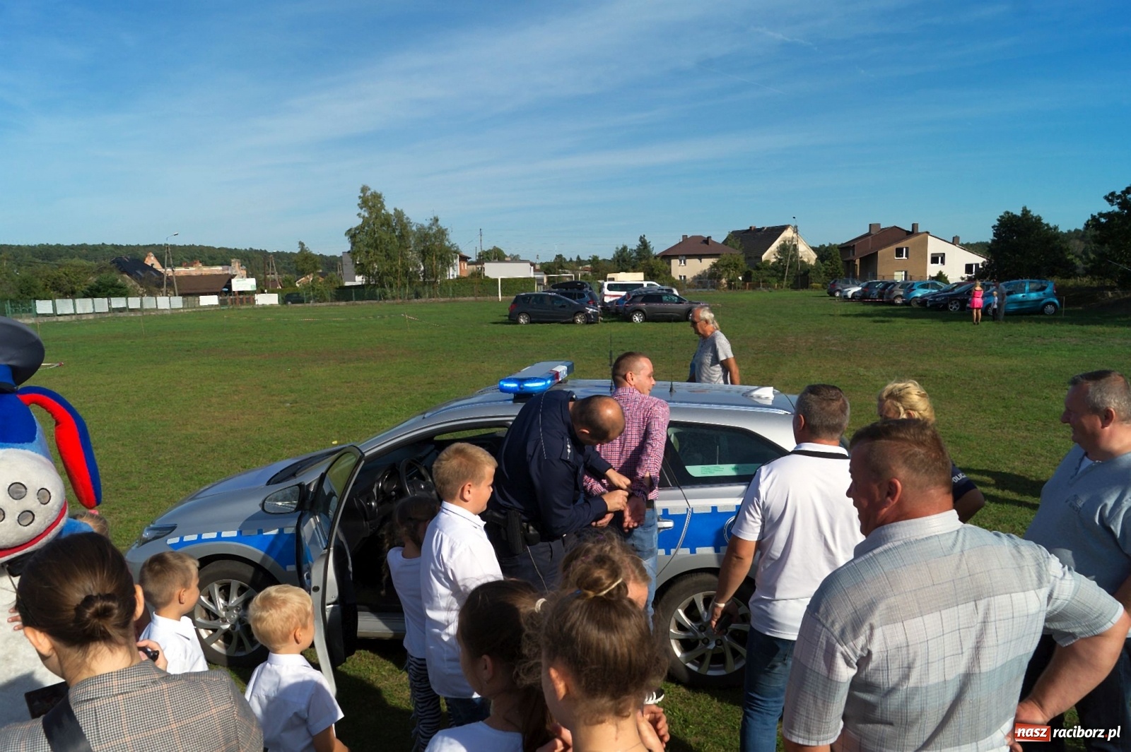 Zdjęcie w galerii na portalu naszraciborz.pl: Przeciąganie liny i królik do wygrania. Dożynki w Górkach Śląskich [FOTO] wiadomości z regionu