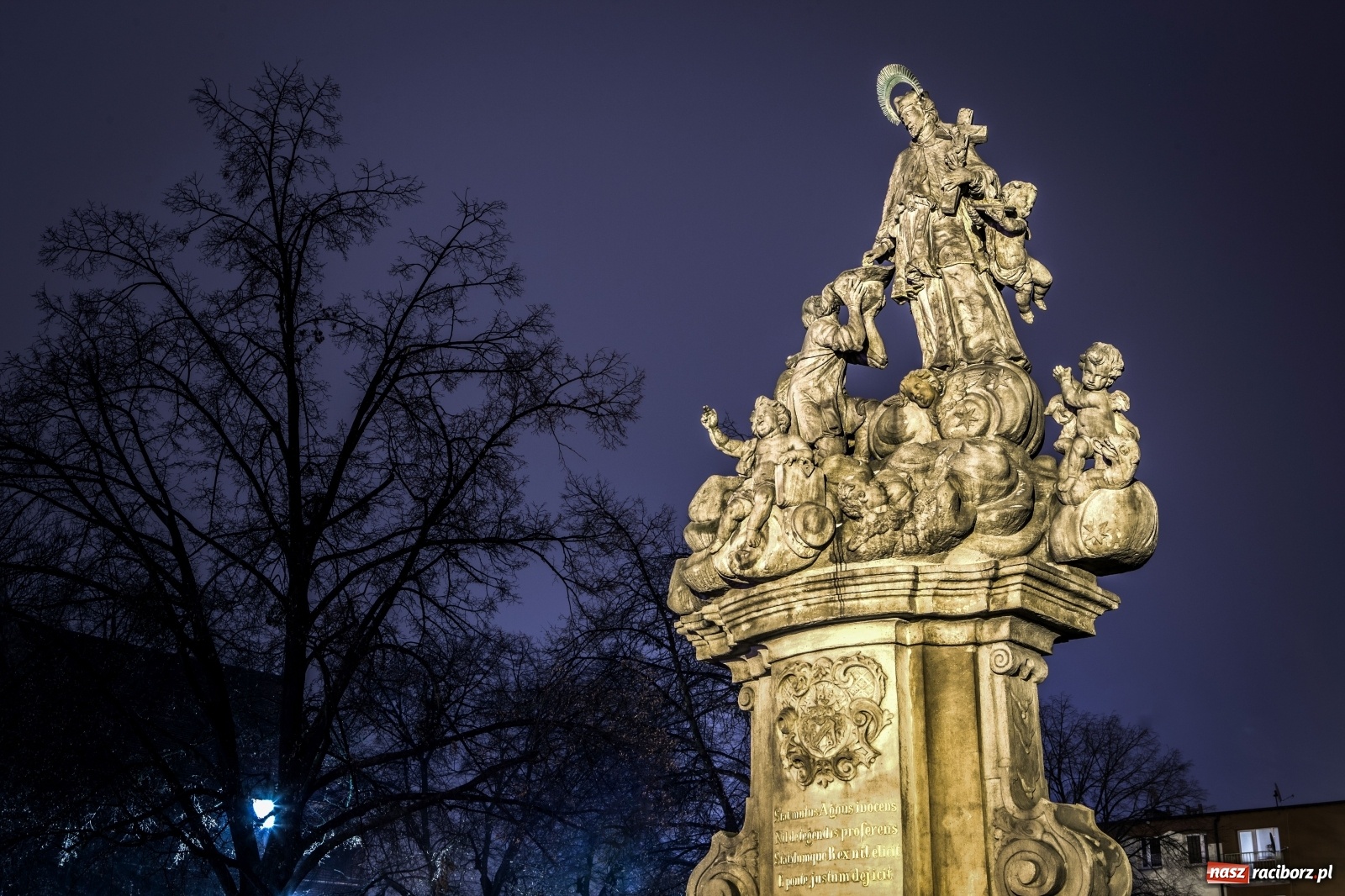 Zdjęcie w galerii na portalu naszraciborz.pl: Kartka z kalendarza. Gdzie pierwotnie stała ta figura?  wiadomości z regionu