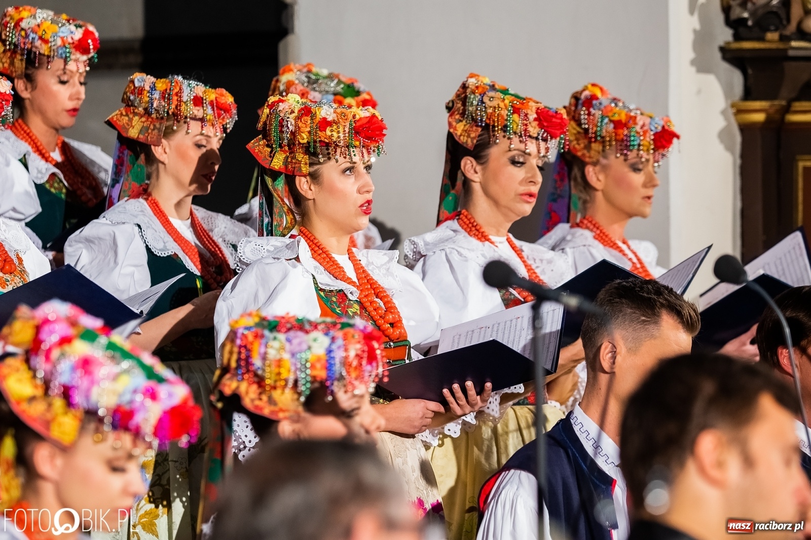 Zdjęcie w galerii na portalu naszraciborz.pl: Zespół Śląsk wystąpił w kościele farnym [FOTO i WIDEO] wiadomości z regionu