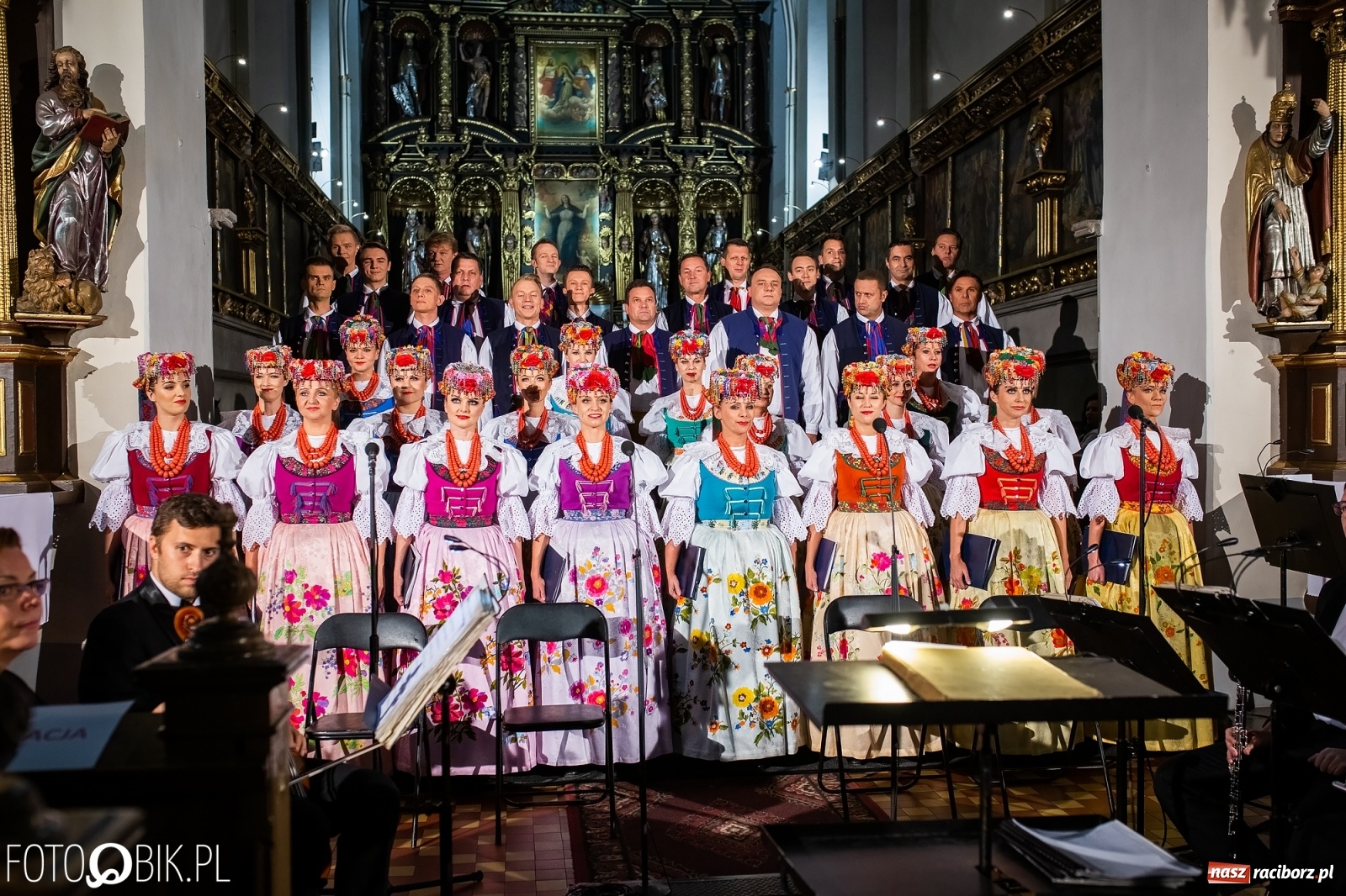 Zdjęcie w galerii na portalu naszraciborz.pl: Zespół Śląsk wystąpił w kościele farnym [FOTO i WIDEO] wiadomości z regionu