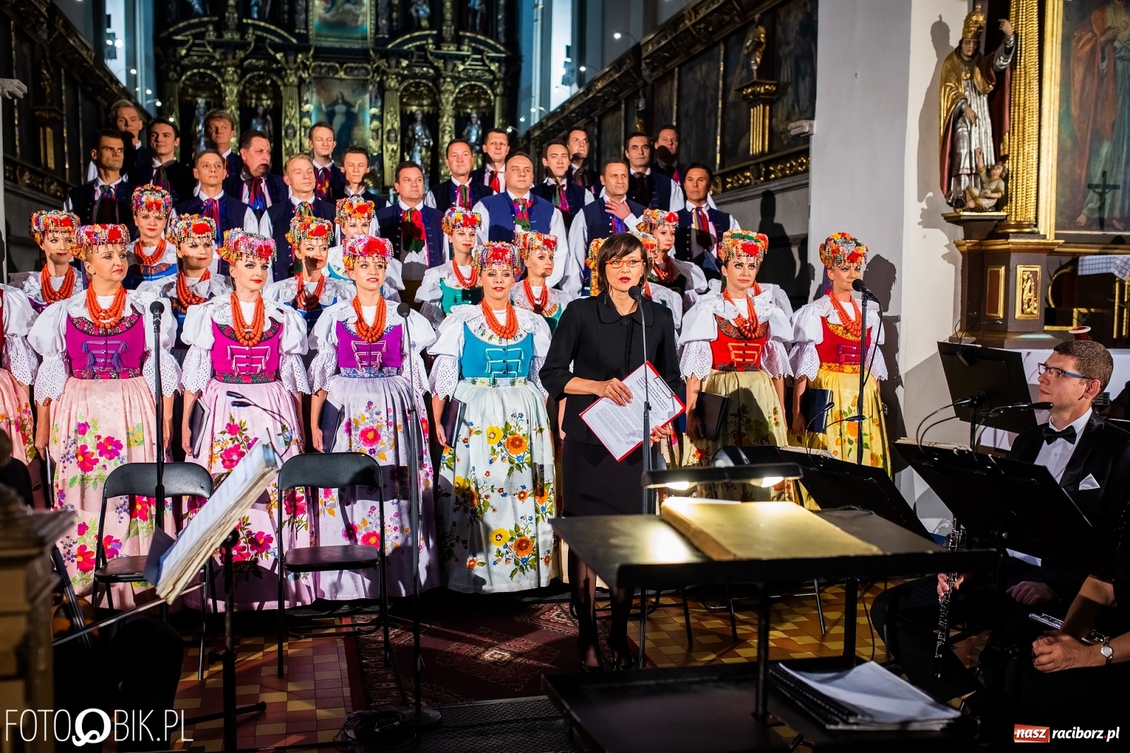 Zdjęcie w galerii na portalu naszraciborz.pl: Zespół Śląsk wystąpił w kościele farnym [FOTO i WIDEO] wiadomości z regionu