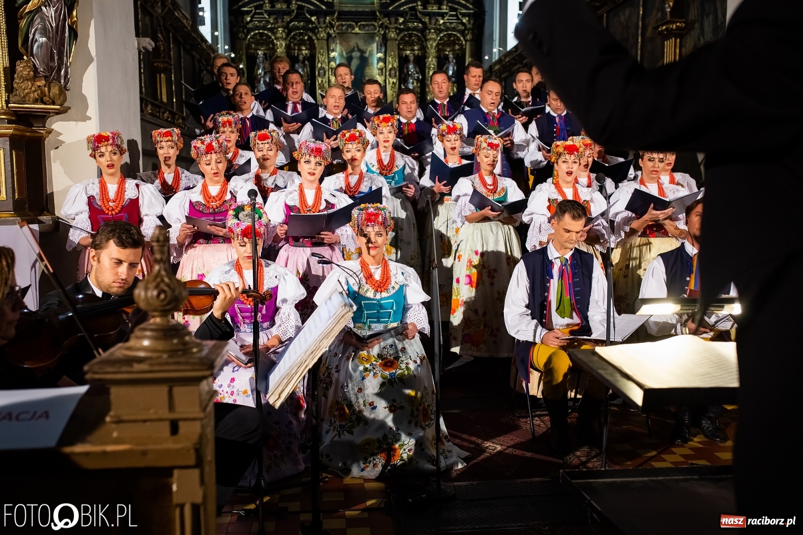 Zdjęcie w galerii na portalu naszraciborz.pl: Zespół Śląsk wystąpił w kościele farnym [FOTO i WIDEO] wiadomości z regionu