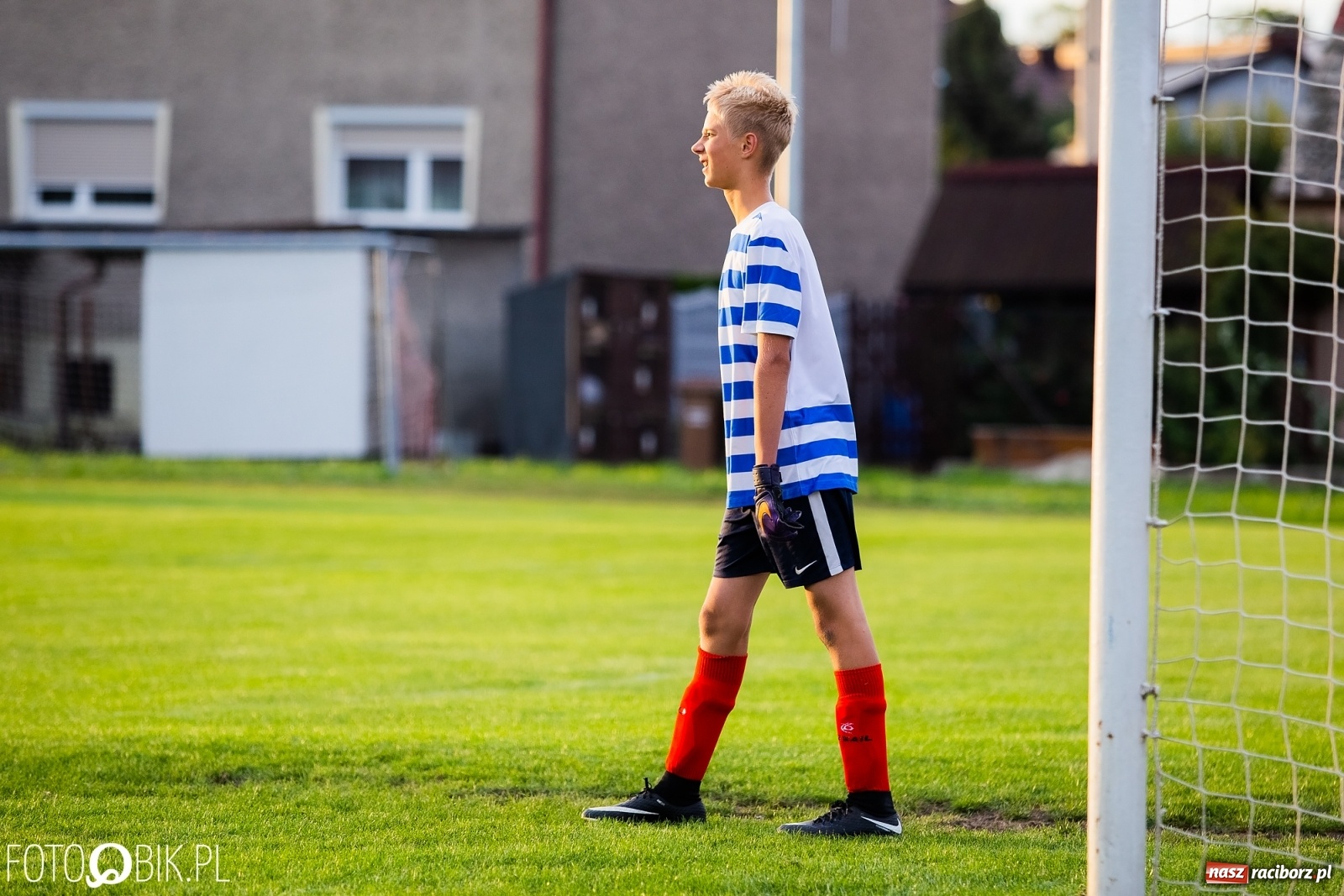Zdjęcie w galerii na portalu naszraciborz.pl: Wyrównany pojedynek trampkarzy przy Urbana wiadomości z regionu