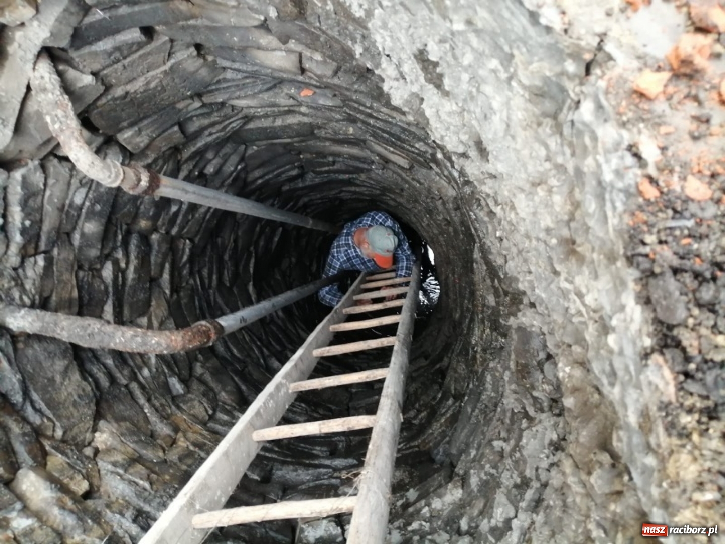 Zdjęcie w galerii na portalu naszraciborz.pl: W Krzanowicach odnaleziono studnię z końca XVIII wieku  wiadomości z regionu