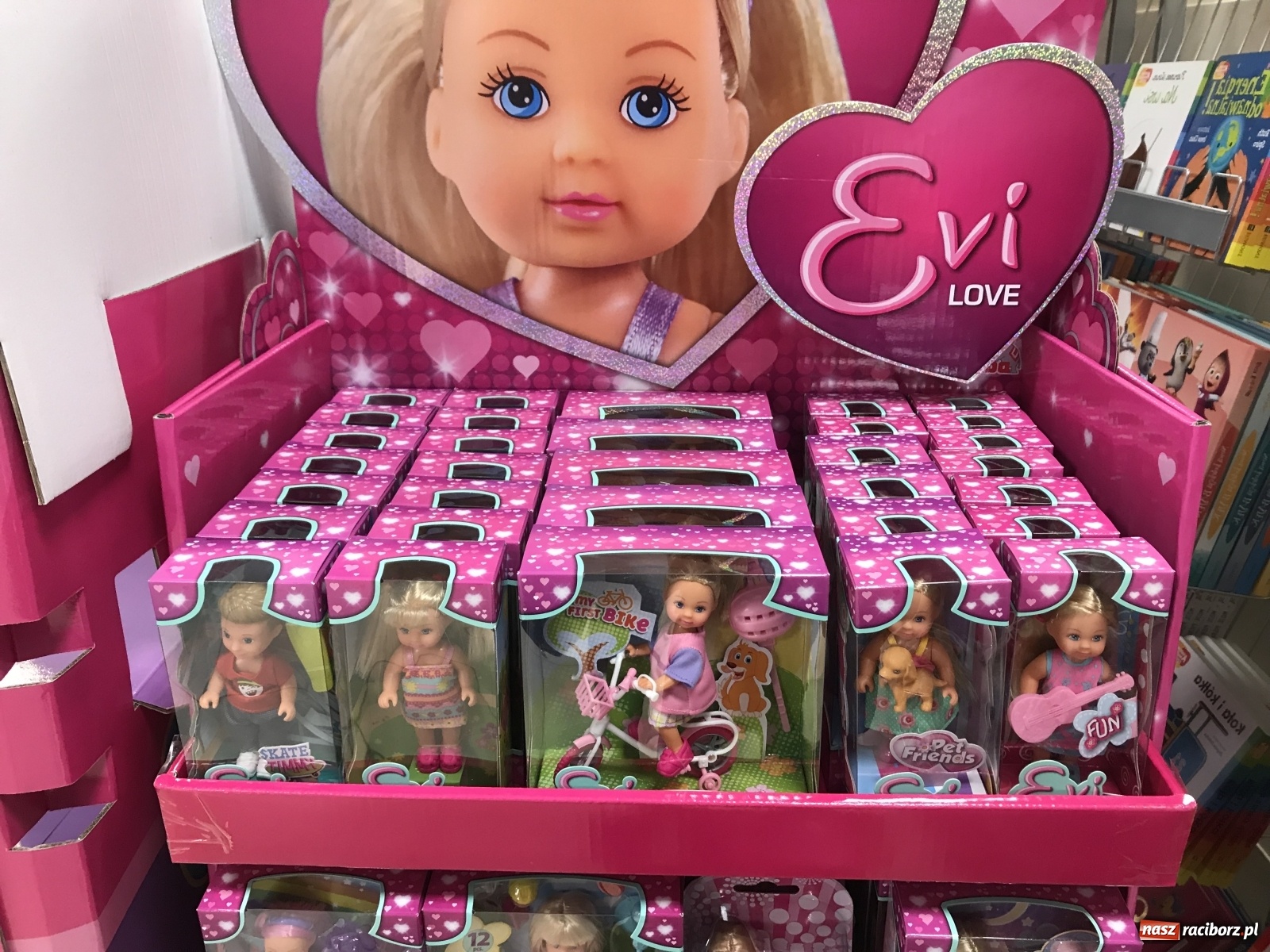 Zdjęcie w galerii na portalu naszraciborz.pl: Wkrótce wielkie otwarcie sklepu zabawkowego Skrzacik w Galerii Srebrnej przy ulicy Opawskiej wiadomości z regionu