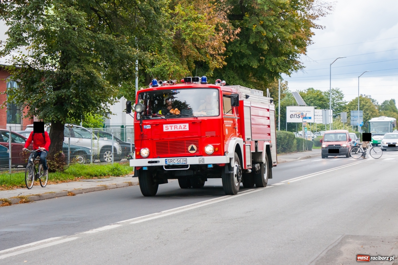 Zdjęcie w galerii na portalu naszraciborz.pl: Akcja straży na terenie dawnego ZEW-u wiadomości z regionu
